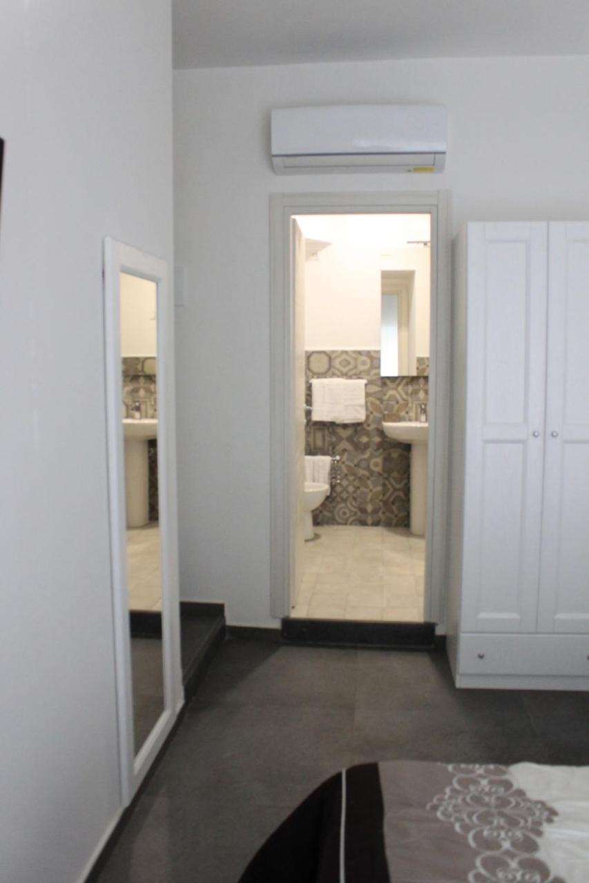 B&B Alambrado Rooms & Suites Naples Extérieur photo